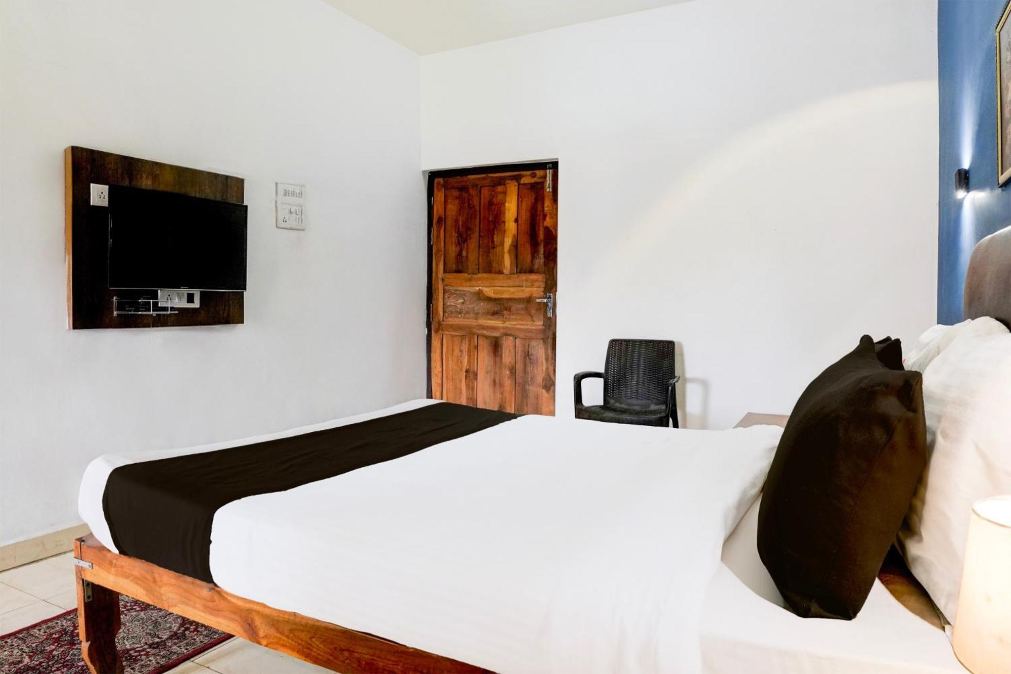 Super Townhouse Candolim Kültér fotó