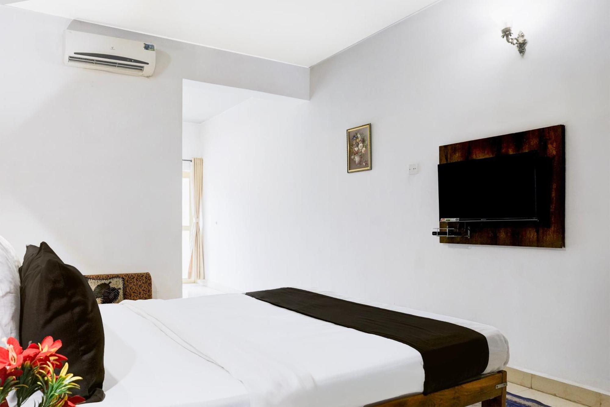 Super Townhouse Candolim Kültér fotó